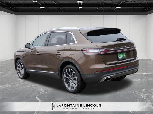 2022 Lincoln Nautilus Reserve