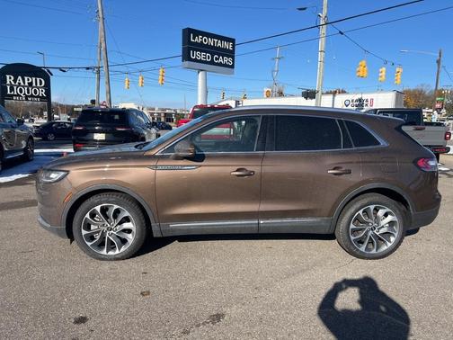 2022 Lincoln Nautilus Reserve