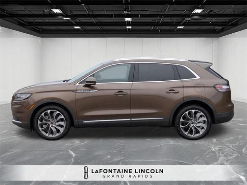 2022 Lincoln Nautilus Reserve