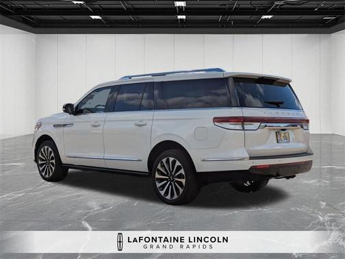 2023 Lincoln Navigator L Reserve