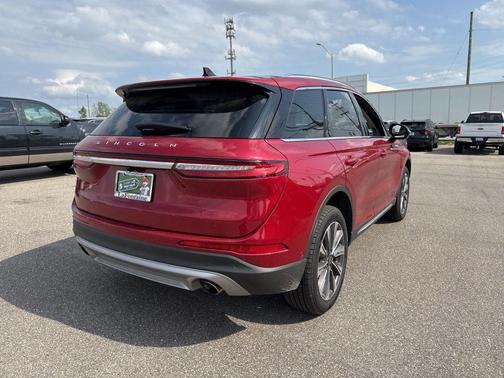 Red Carpet Metallic Tinted Clearcoat 2022 Lincoln Corsair Reserve