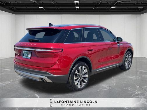 Red Carpet Metallic Tinted Clearcoat 2022 Lincoln Corsair Reserve