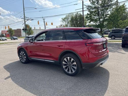 Red Carpet Metallic Tinted Clearcoat 2022 Lincoln Corsair Reserve