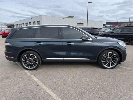 2022 Lincoln Aviator Reserve AWD