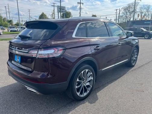 Burgundy Velvet Metallic Tinted Clearcoat 2023 Lincoln Nautilus Reserve