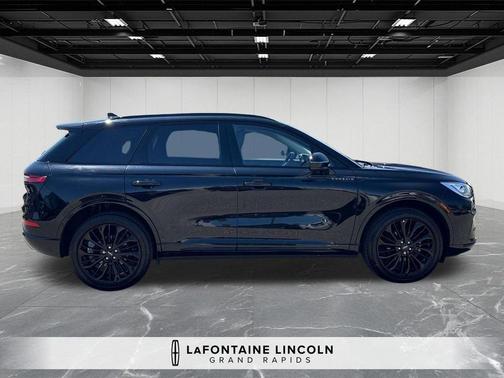 Infinite Black Metallic 2023 Lincoln Corsair Reserve