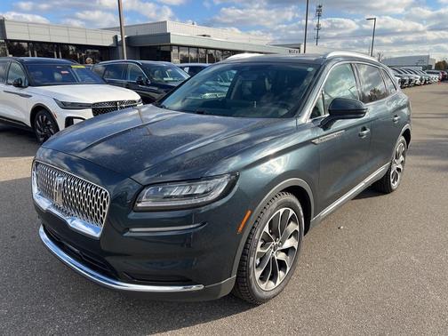 2023 Lincoln Nautilus Reserve