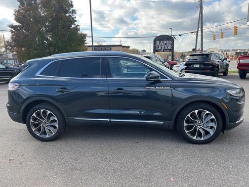 2023 Lincoln Nautilus Reserve