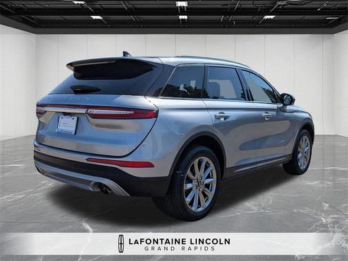 2022 Lincoln Corsair Standard