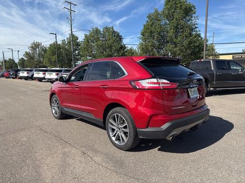 Rapid Red Metallic Tinted Clearcoat 2024 Ford Edge Titanium