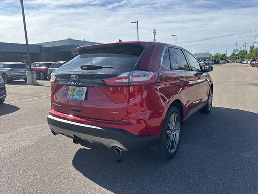 Rapid Red Metallic Tinted Clearcoat 2024 Ford Edge Titanium