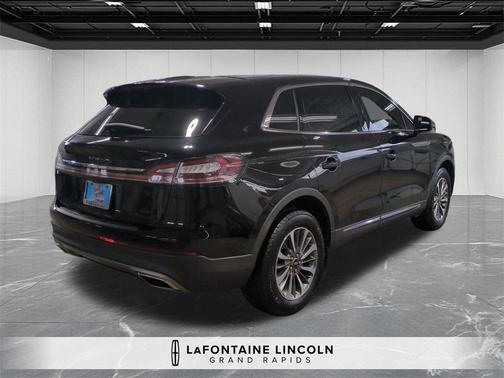 2023 Lincoln Nautilus Standard