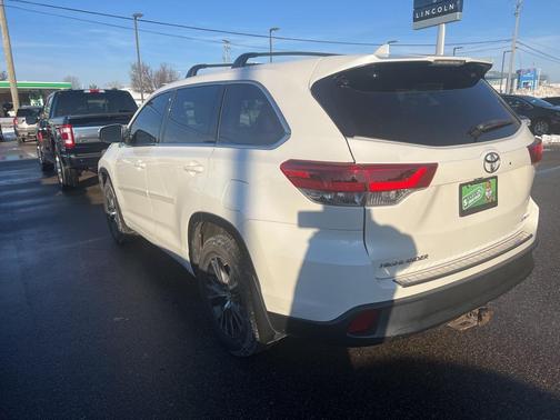 2018 Toyota Highlander LE Plus