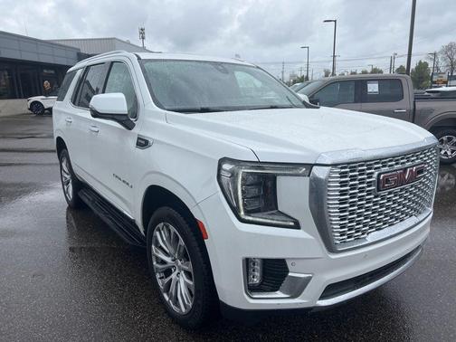 White Frost 2022 GMC Yukon Denali