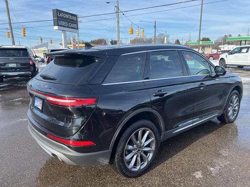 2022 Lincoln Corsair Standard