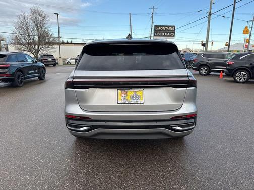 Silver Radiance Metallic 2024 Lincoln Nautilus Reserve