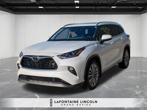 2023 Toyota Highlander Platinum