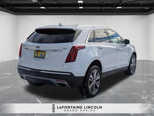 2021 Cadillac XT5 Premium Luxury
