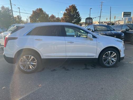 2021 Cadillac XT5 Premium Luxury