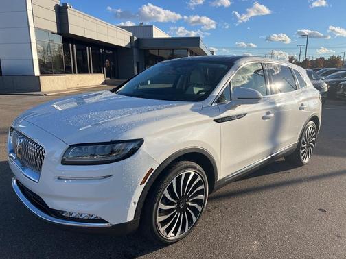 2022 Lincoln Nautilus Black Label