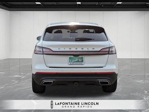2022 Lincoln Nautilus Black Label