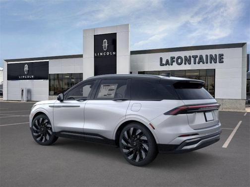 2025 Lincoln Nautilus Reserve