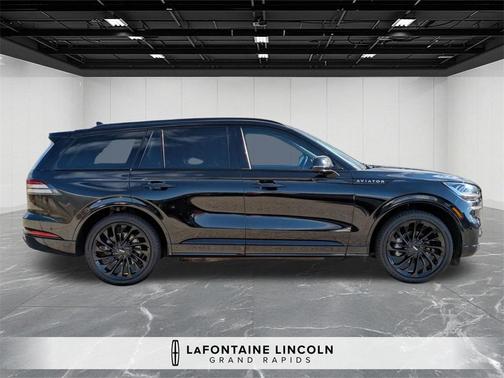 2023 Lincoln Aviator Reserve AWD