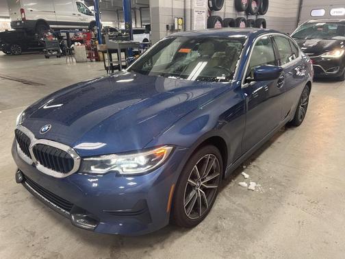 2021 BMW 330 i xDrive