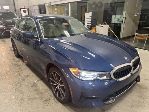 2021 BMW 330 i xDrive