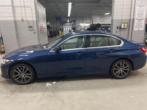 2021 BMW 330 i xDrive