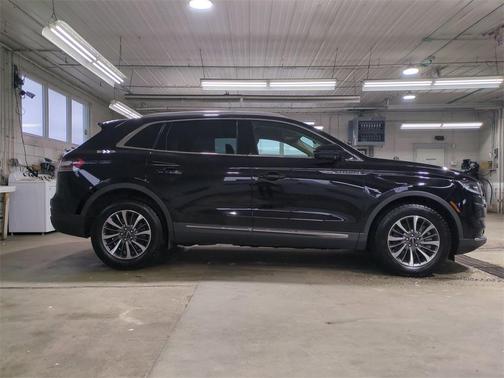 2023 Lincoln Nautilus Standard