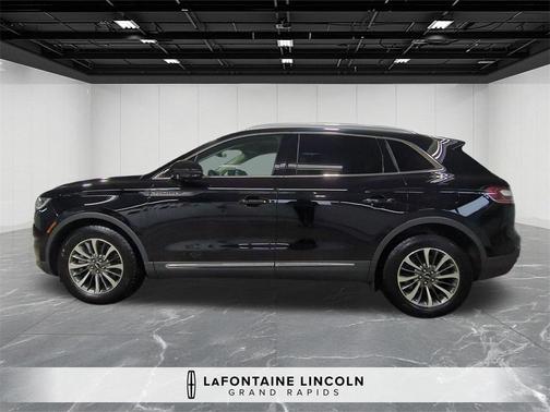 2023 Lincoln Nautilus Standard