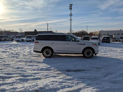 2023 Lincoln Navigator Black Label