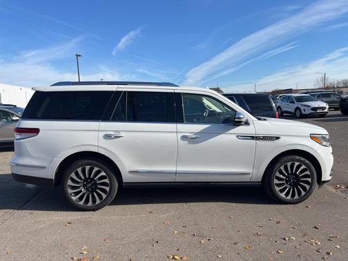 2023 Lincoln Navigator Black Label