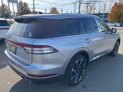 2022 Lincoln Aviator Reserve AWD