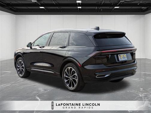 2024 Lincoln Nautilus Reserve