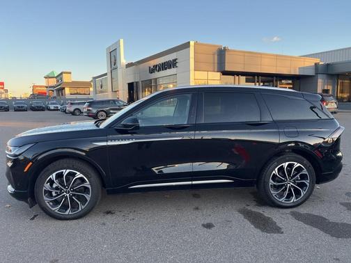 2024 Lincoln Nautilus Reserve