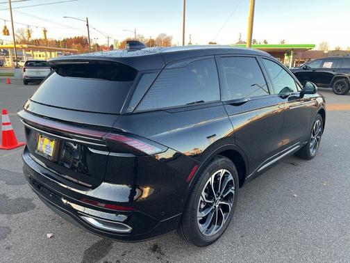 2024 Lincoln Nautilus Reserve