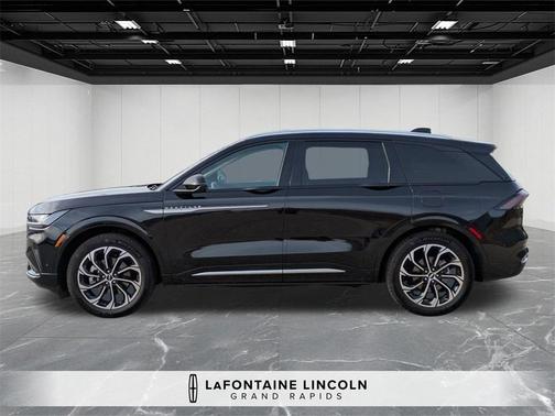 2024 Lincoln Nautilus Reserve