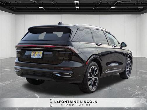 2024 Lincoln Nautilus Reserve