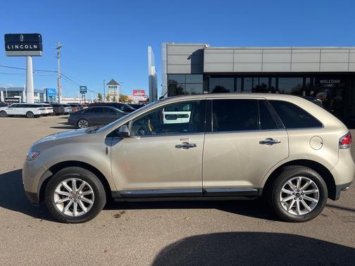 2011 Lincoln MKX Base