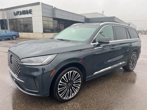 2025 Lincoln Aviator Black Label AWD