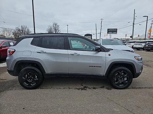 2023 Jeep Compass Trailhawk