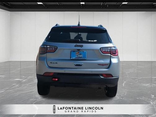 2023 Jeep Compass Trailhawk