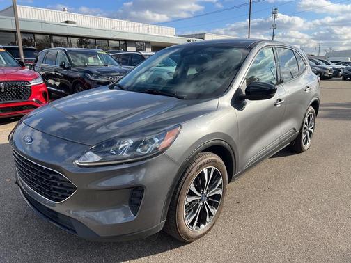 2021 Ford Escape SE