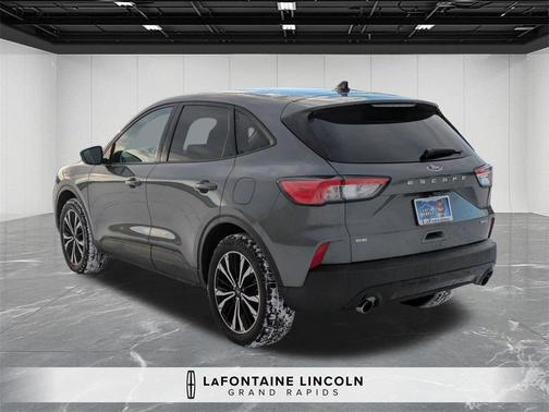 2021 Ford Escape SE