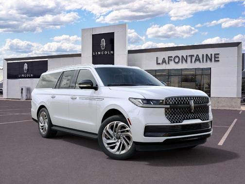 White Metallic 2027 Lincoln Navigator Premiere