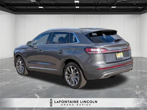 2022 Lincoln Nautilus Reserve