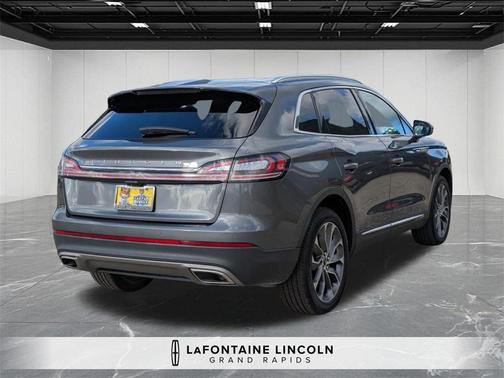 2022 Lincoln Nautilus Reserve