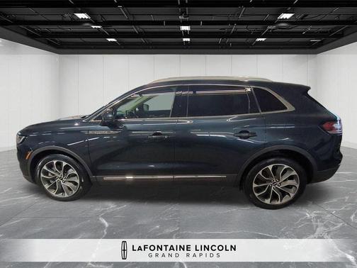 Flight Blue 2023 Lincoln Nautilus Reserve